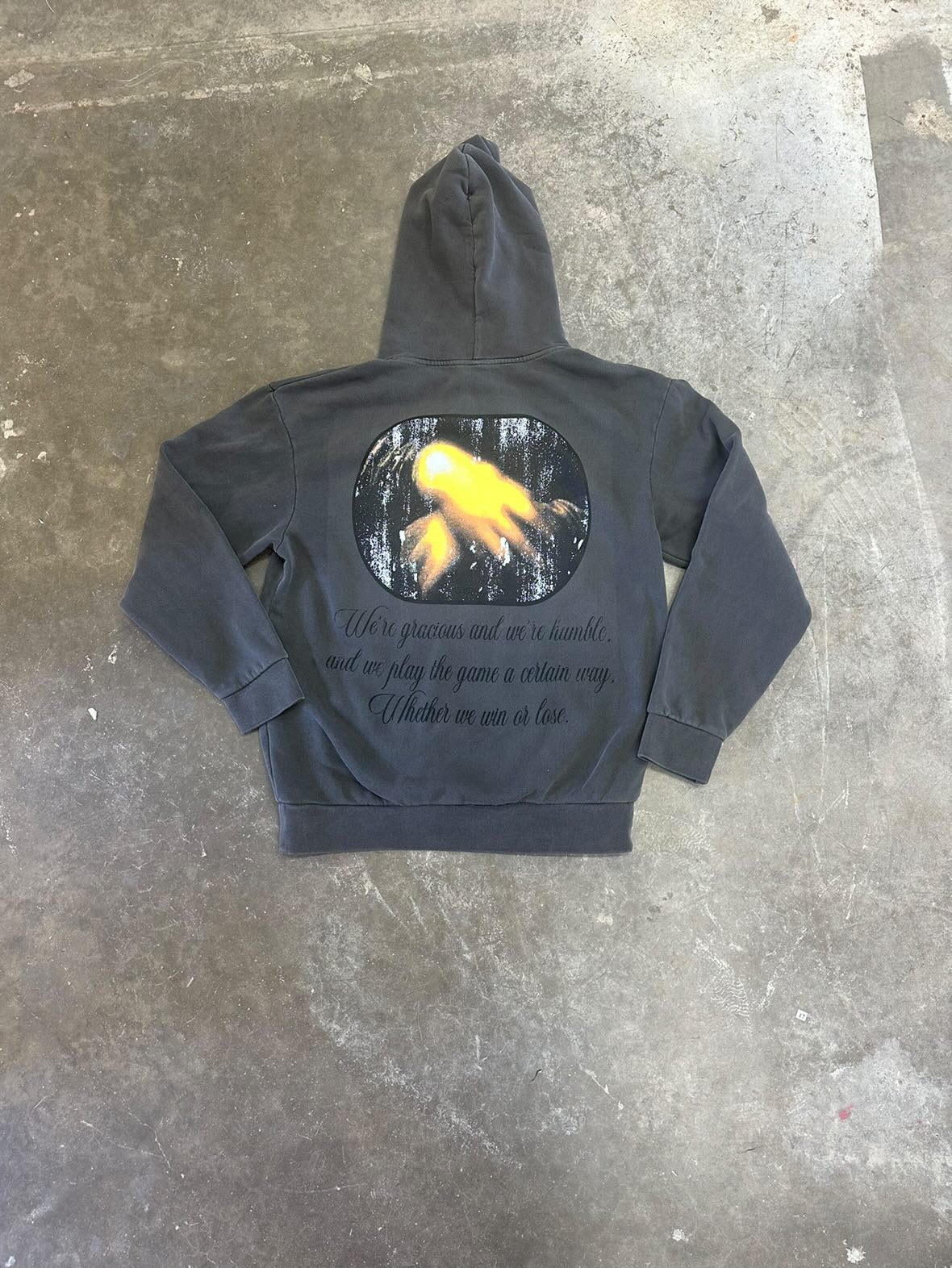 GRACIOUS FLOW HOODIE