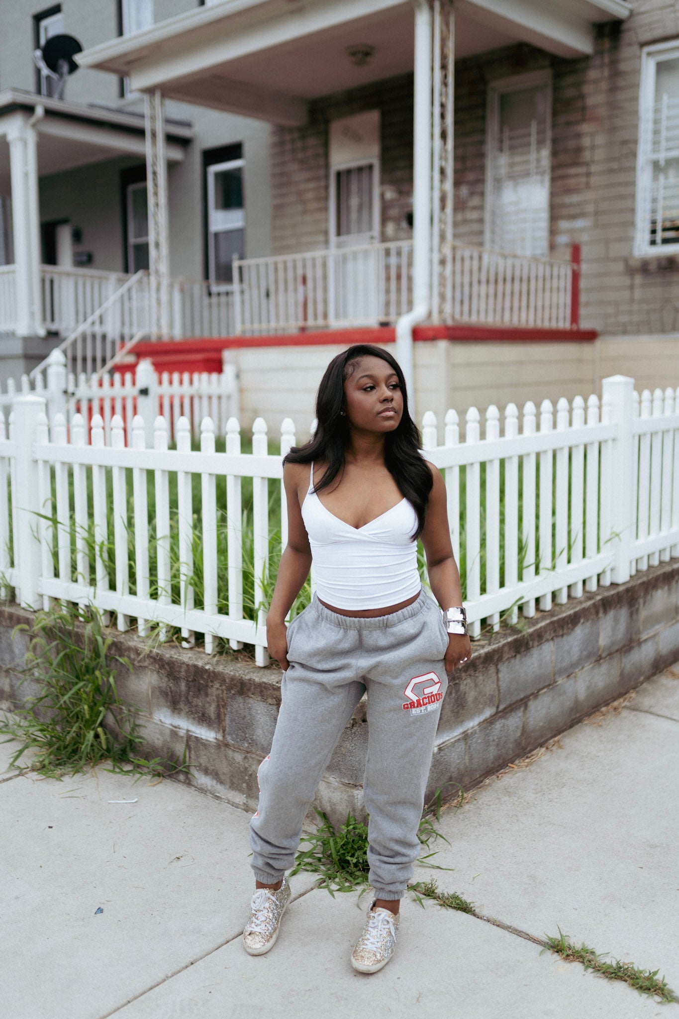 GRACIOUS CARDINAL SWEATS